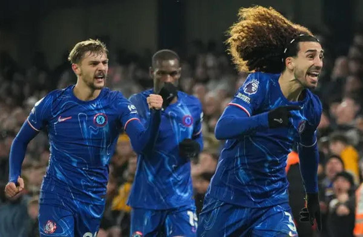 Foto: Melihat Ragam Selebrasi Marc Cucurella Saat Cetak Gol, Chelsea Akhiri Tren Buruk