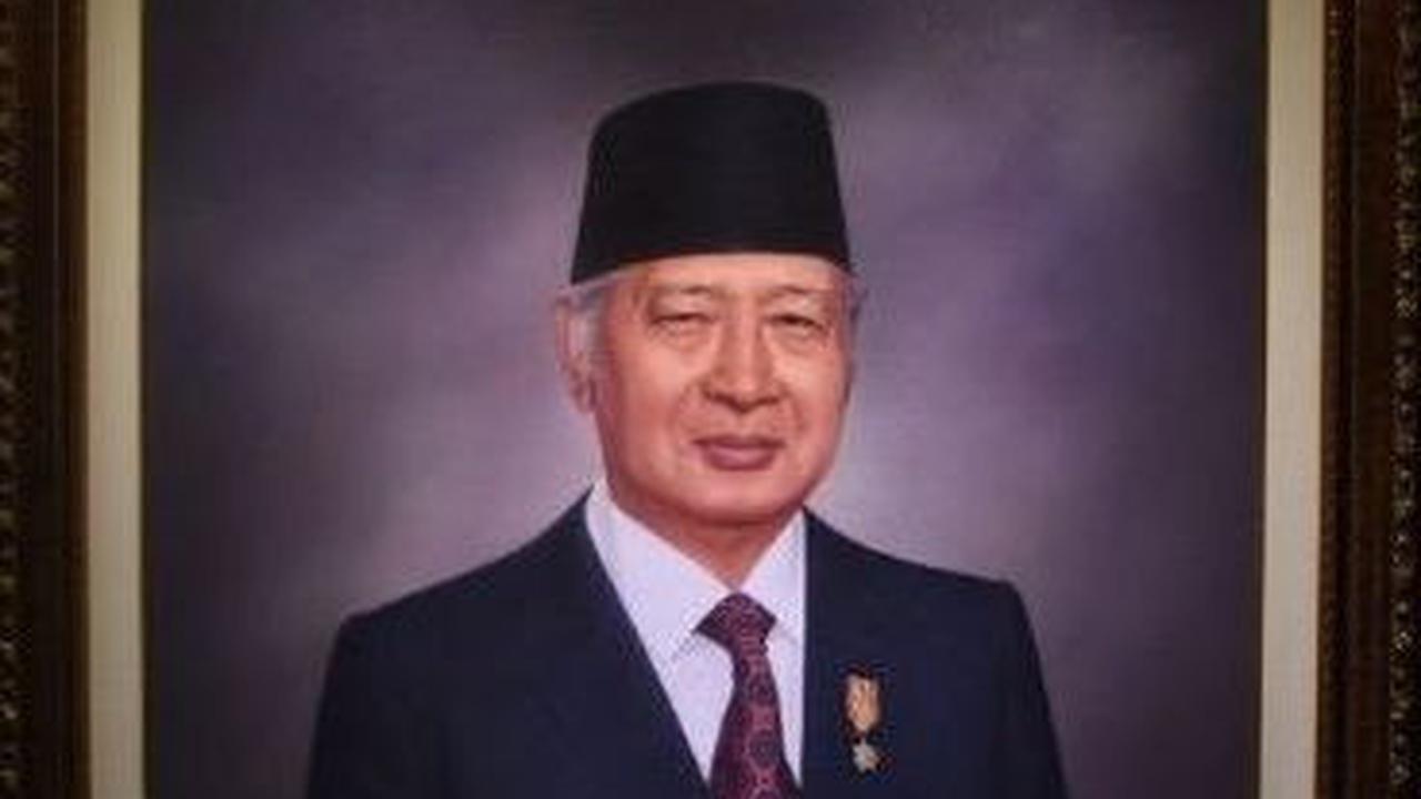 Setahun berikutnya, pada Maret 1968 Soeharto resmi menjabat sebagai Presiden RI Kedua.<br>