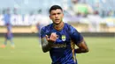 <p>Pemian Persib Bandung, Ciro Alves melakukan selebrasi setelah mencetak gol pembuka timnya ke gawang PSM Makassar pada laga Piala Presiden 2024 di Stadion Si Jalak Harupat, Bandung, Jumat (19/07/2024). (Bola.com/Abdul Aziz)</p>