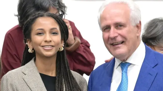 Mia Diop, Wakil Gubernur Gen Z di Tuscany dengan pendapatan fantastis. [@_mia.diop_]