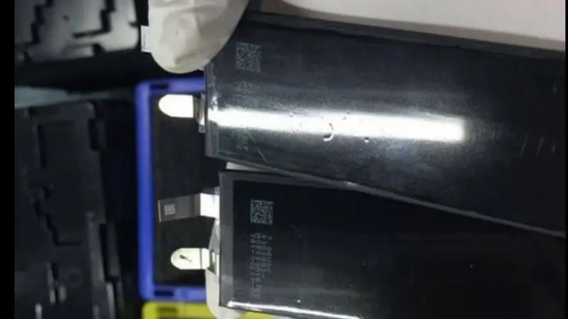 Inikah Material Bodi dan Baterai iPhone 7?