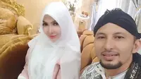 Roro Fitria Umumkan Kehamilan di Awal Ramadhan, Ini 7 Potretnya Bareng Suami (Sumber: Instagram/roro.fitria1989)