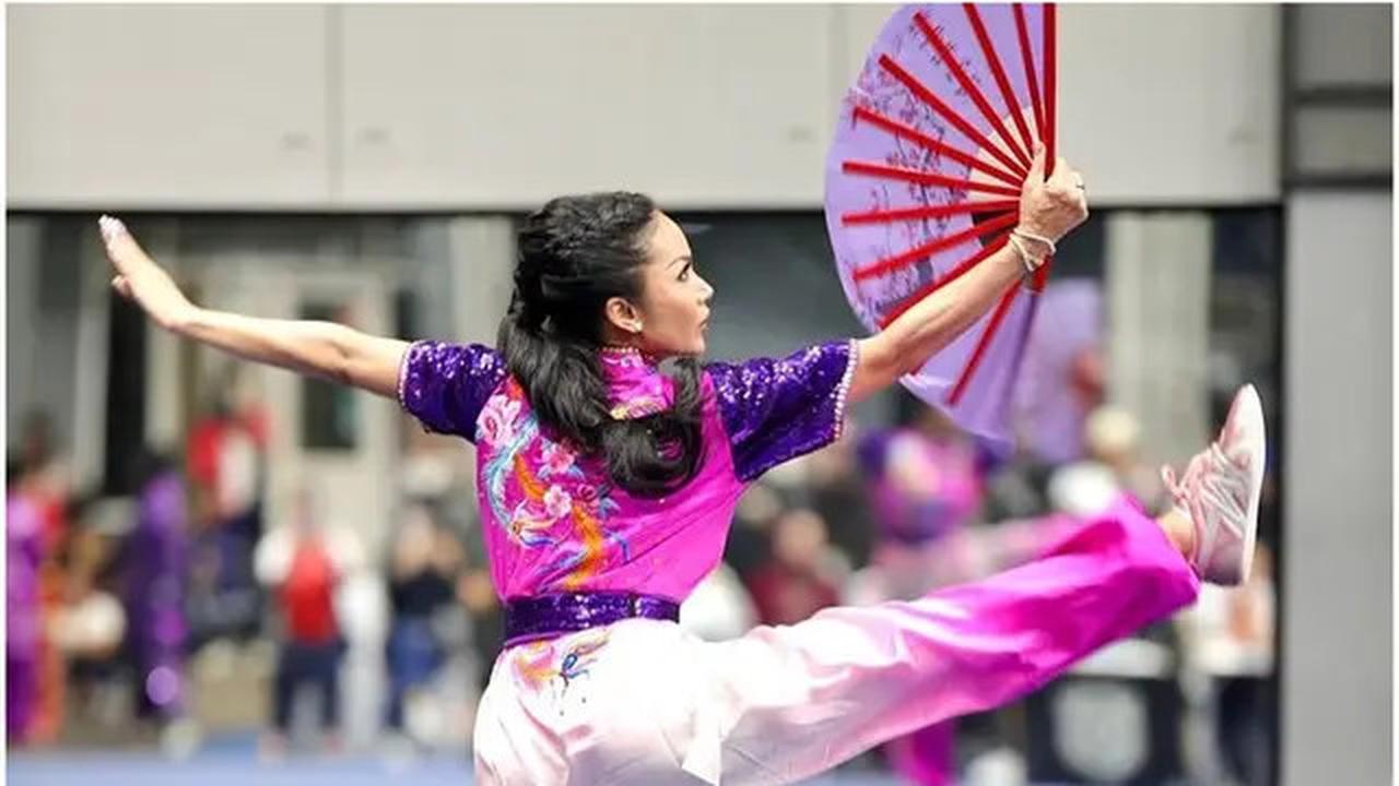 6 Potret Krisdayanti Latihan Intensif Wushu, Siap Wakili Indonesia di Tiongkok