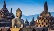 Candi Borobudur sebagai warisan dunia UNESCO dan ikon kebanggaan Indonesia, telah direvitalisasi untuk memastikan kelestarian dan daya tariknya sebagai destinasi wisata kelas dunia. (Dok Danareksa)