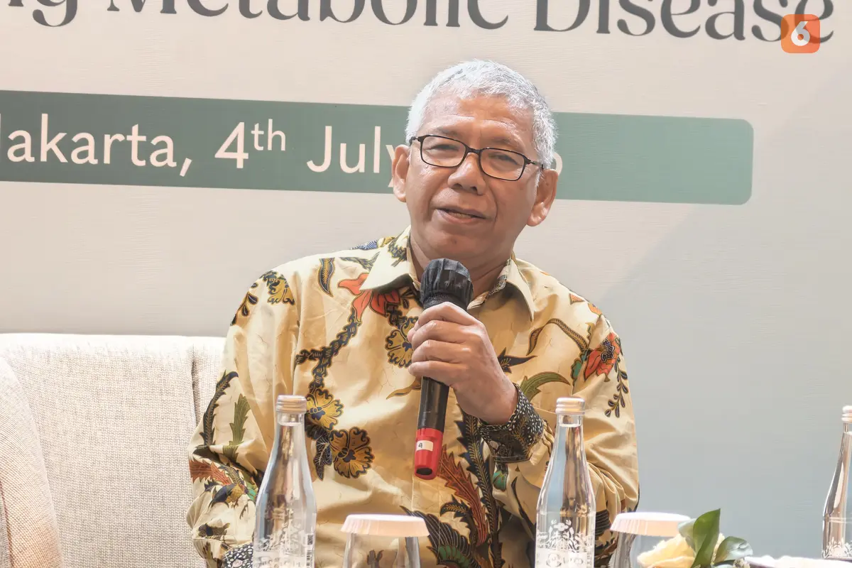 Ketua Umum Perkumpulan Endokrinologi Indonesia (PERKENI), Prof. Dr. dr. Em Yunir, SpPD-KEMD (Foto: Aditya Eka Prawira/Liputan6.com)
