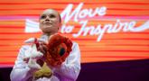 Pesenam asal Rusia, Angelina Melnikova menjuarai nomor meja lompat pada final aparauts putri Kejuaraan Dunia Gimnastik 2025 di Indonesia Arena, Senayan, Jakarta, Jumat (24/10/2025). Angelina berhasil menorehkan nilai 14,466 poin. (Bola.com/Bagaskara Lazuardi)