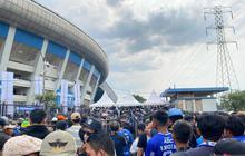 Polrestabes Bandung Terjunkan 1.200 Personel Amankan Laga Persib vs PSM di GBLA