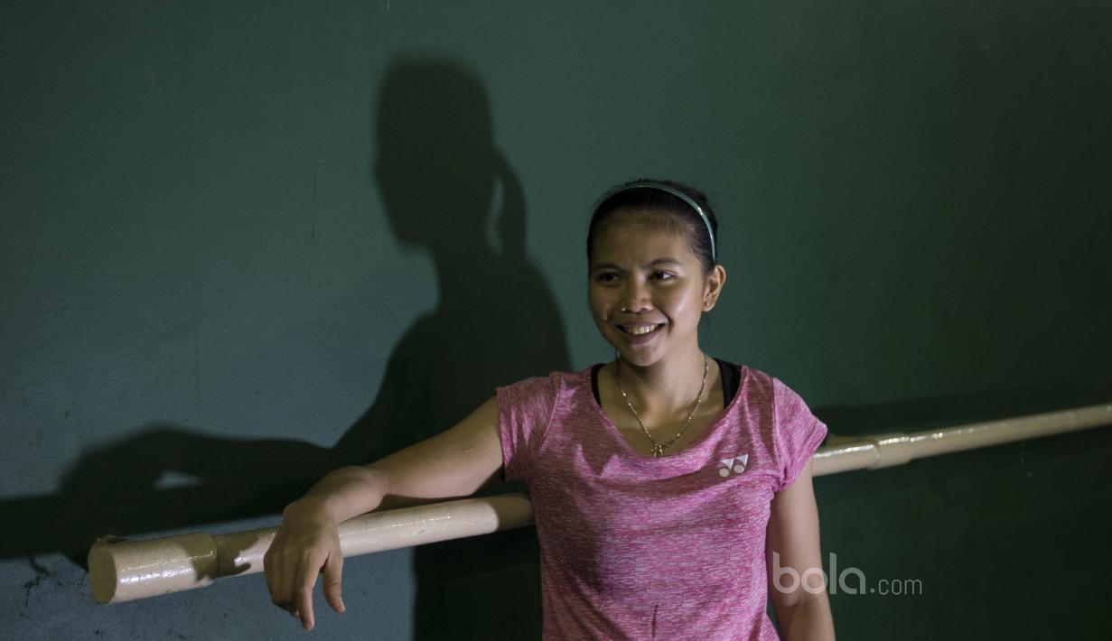 Pebulutangkis ganda putri Indonesia, Greysia Polii, berpose usai latihan jelang Indonesia Open 2017 di Pelatnas PBSI Cipayung, Jakarta, Selasa (6/6/2017). (Bola.com/Vitalis Yogi Trisna)