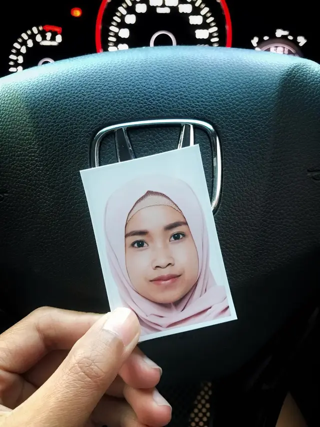6 Potret Pesinetron Ayya Renita Saat Pakai Hijab, Bikin Pangling