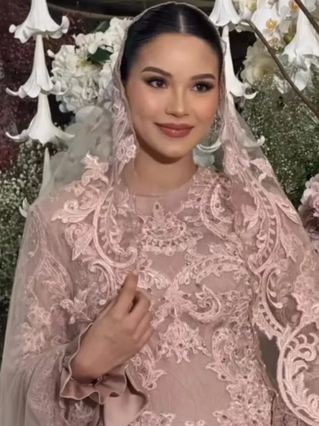 Makeup Alyssa Daguise saat Pengajian 4 Bulanan. [@bennusorumba]