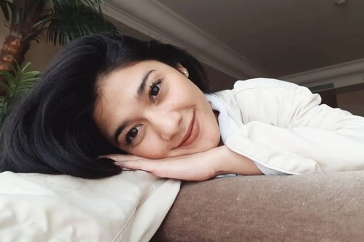 Dari Glamour Sampai Natural, Ini Makeup Kece Naysilla Mirdad