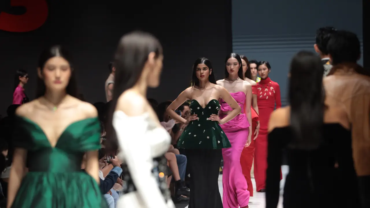 Come Back di JF3 Fashion Festival 2024, Hartono Gan Hadirkan Koleksi Busana Dramatis Bertajuk Rhytm of Life