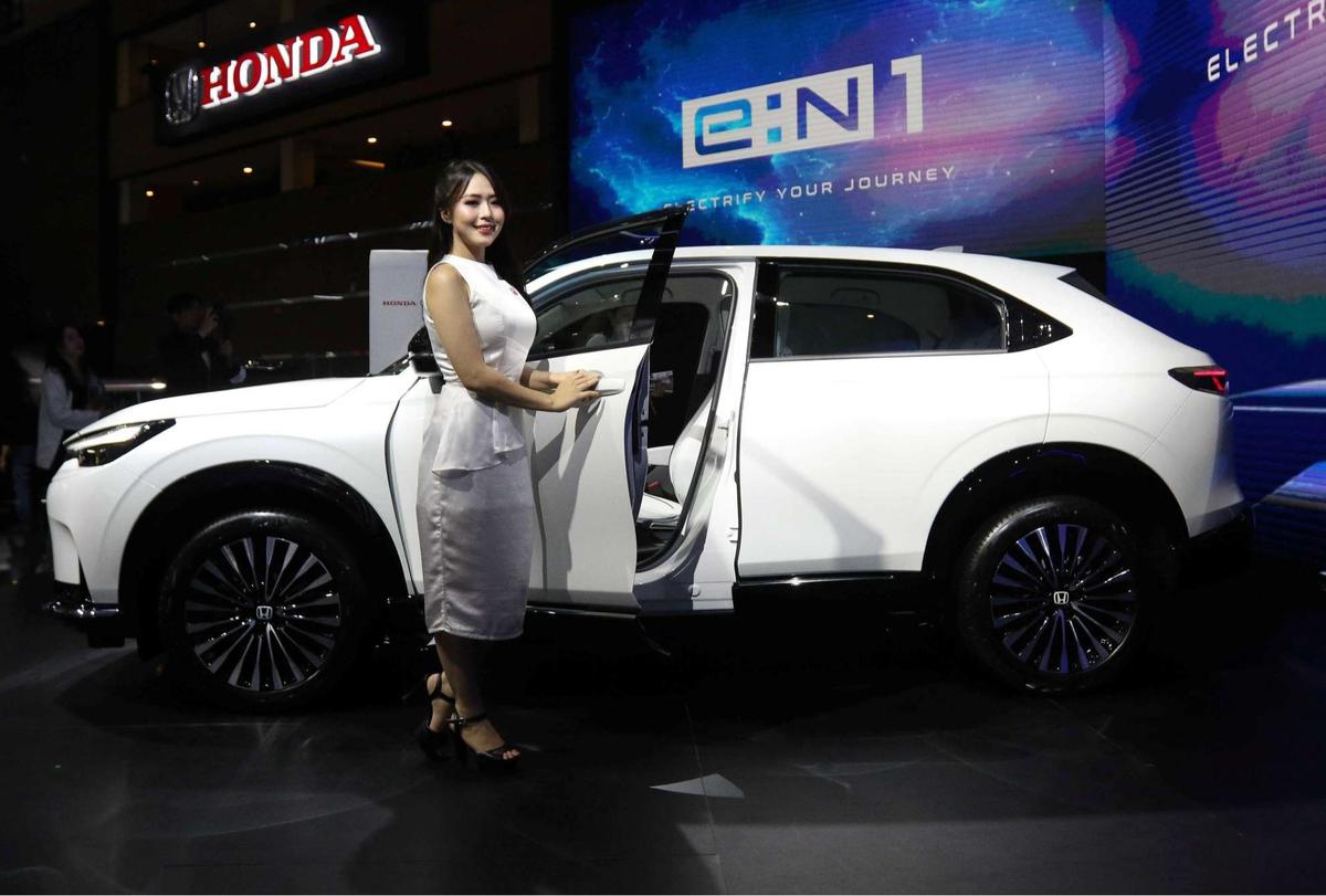 Mobil baru di IIMS 2025