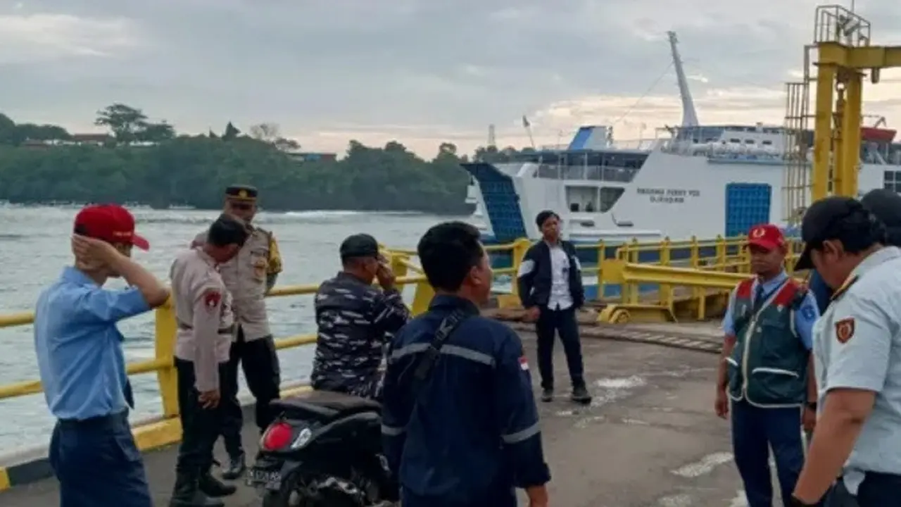 Menceburkan Diri ke Laut