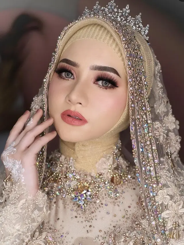7 Gaya Lala Widy Saat Pakai Hijab Ini Bikin Pangling