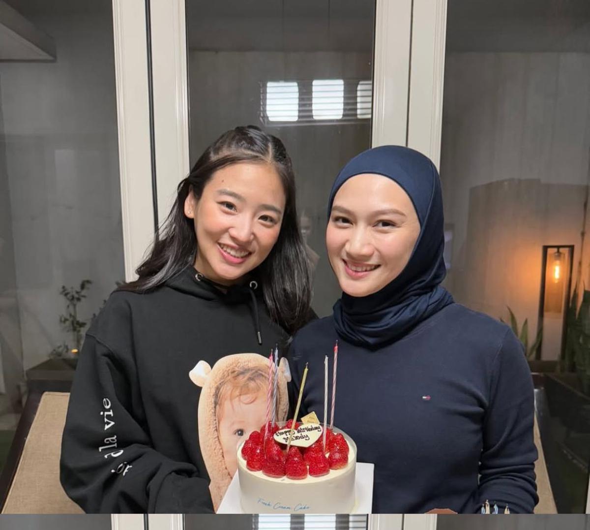 Haruka Memberi Kejutan Manis di Ulang Tahun Melody, Ditambah Parsel dari Irish Bella