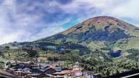 Seorang pendaki dilarang untuk mendaki Gunung Sindoro selama lima tahun (dok.instagram/@sindoroviandoroarum/https://www.instagram.com/p/B7cYrCBluiw/Komarudin)