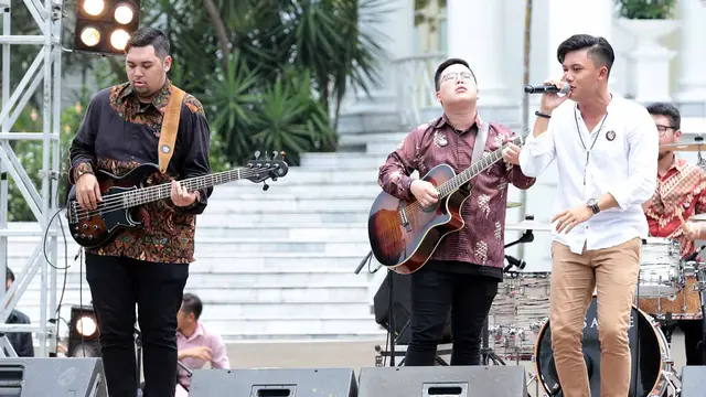 [Bintang] Rizky Fabian