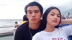 Belakangan ini, aktris pemain film MeloDylan itu membeberkan keseriusannya dengan Jeff. Ia bahkan sudah berani menyinggung perihal pernikahan. Namun untuk saat ini, keduanya berusaha merencanakannya sambil menikmati kesibukan masing-masing. (Liputan6.com/IG/@hey.aisjeff).