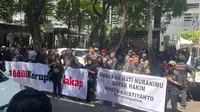Hasto Kristiyanto Baca Eksepsi, Repdem Gelar Aksi Dukungan
