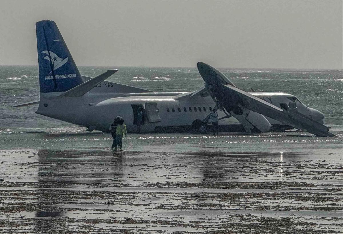 FOTO: Kepiawaian Pilot Selamatkan 55 Penumpang dalam Insiden Pendaratan Darurat di Somalia