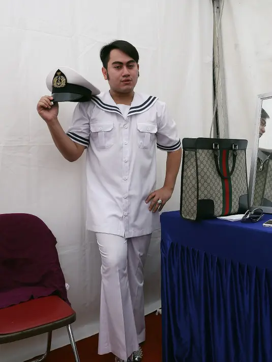 Sepertinya tak butuh waktu lama bagi Nassar untuk move on dan enggan berlarut-larut dalam permasalahan dengan Muzdalifah. (Wimbarsana Kewas/Bintang.com)