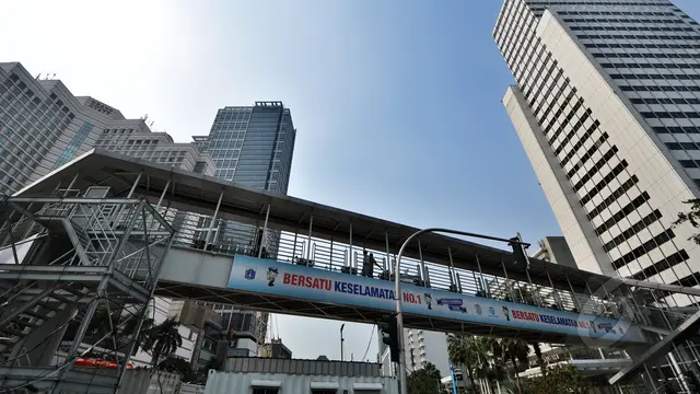 Jembatan Penyeberangan Bundaran HI Jadi Percontohan
