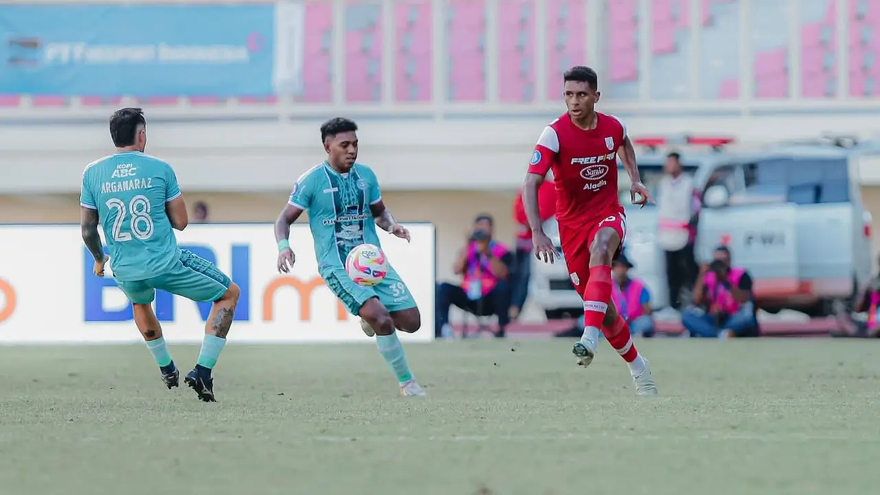 Persis Solo