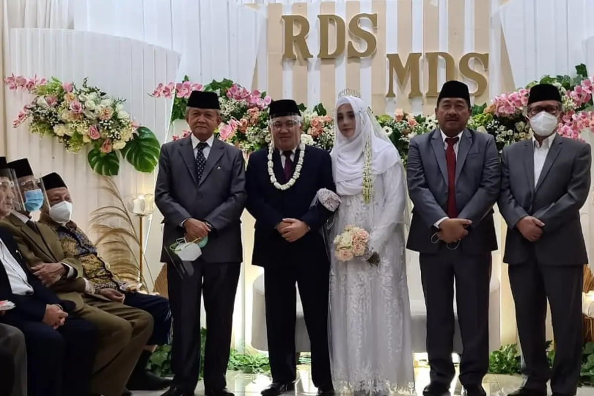 Pernikahan Din Syamsuddin.