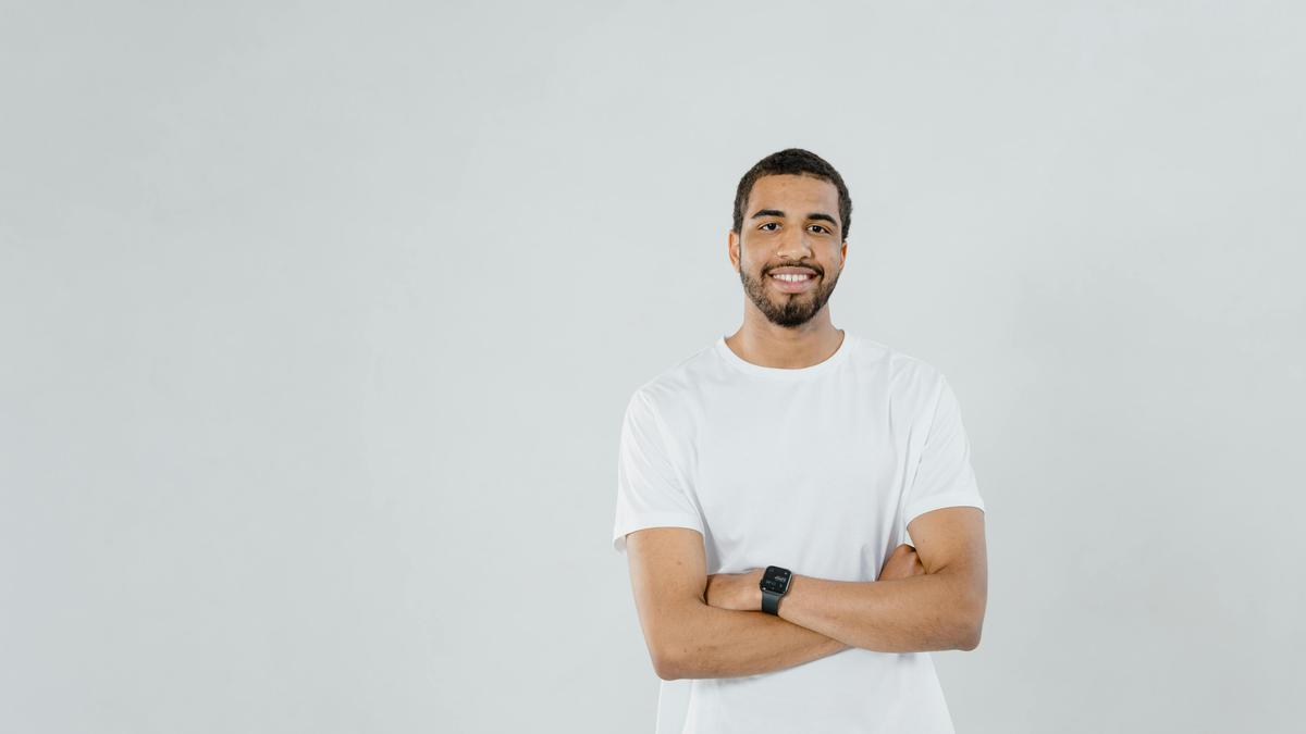 4 Rekomendasi T-Shirt untuk Bapak-Bapak Kekinian, Simpel tapi Berkelas!