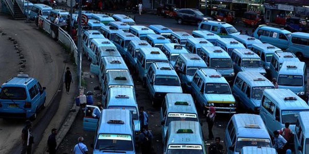 Periksa nomor trayek dan jurusan