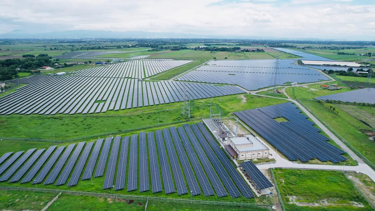 CREC merupakan perusahaan afiliasi yang baru diakuisisi 20 persen sahamnya oleh Pertamina New & Renewable Energy (Pertamina NRE) pada 18 Juni 2025 lalu.