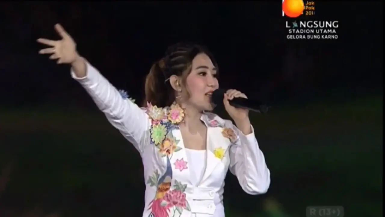 Via Vallen dalam Opening Ceremony Asian Games 2018