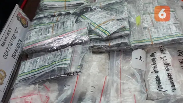 Polisi Bongkar Peredaran Obat Tanpa Izin di Jakarta