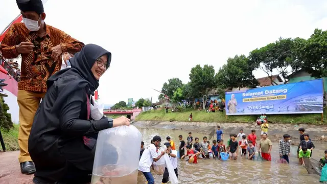 Bupati Ipuk.