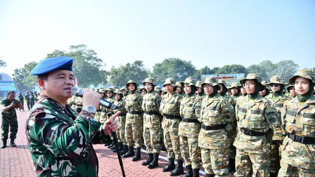 Peserta latsarmil dari pengelola KDMP dan KNMP mengikuti upacara pembukaan pelatihan diklat di lapangan Dirgantara AAU, Yogyakarta pada Rabu (17/6/2026). (Antara/Humas TNI AU)
