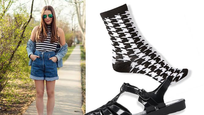 Inspirasi Mix Match Kaos Kaki Dan Sepatu Sandal Yang Oke Fimela