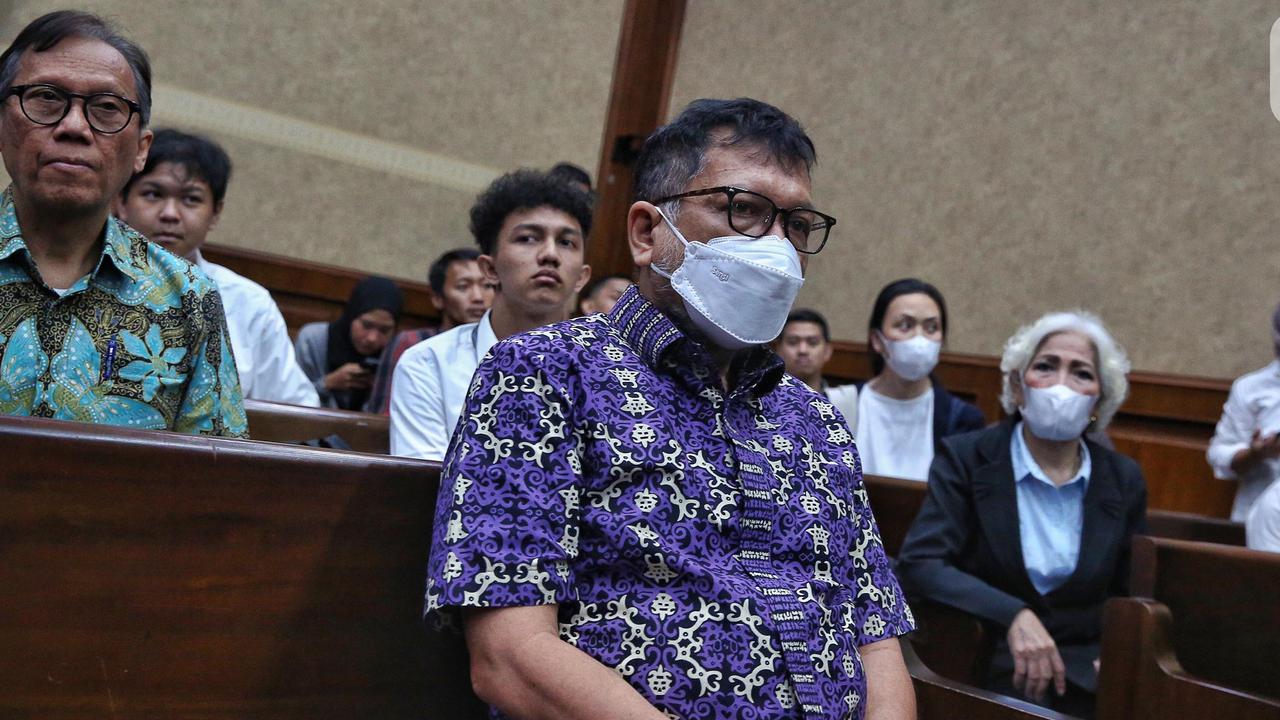 Zarof Ricar Bacakan Pleidoi: Saya Menyesal Tak Bisa Pensiun Bareng Keluarga