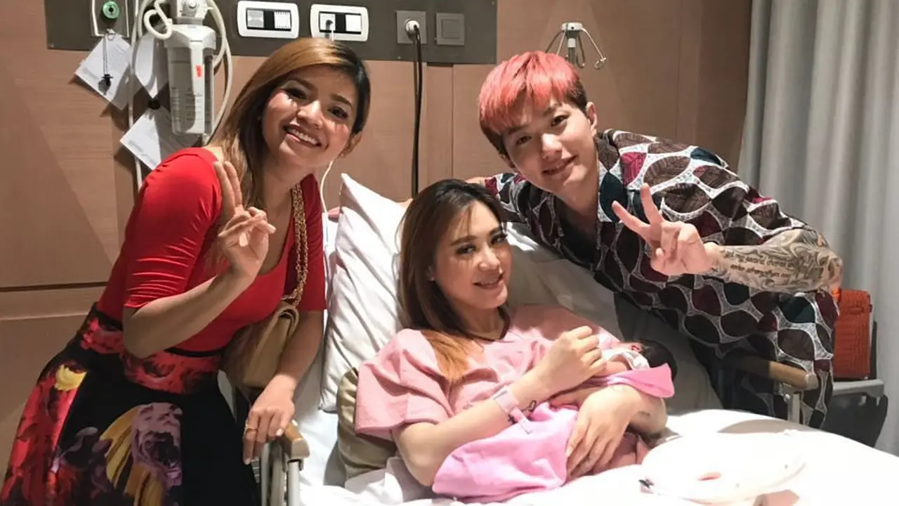 [Bintang] Moa Aeim dan  Lee Jeong Hoon