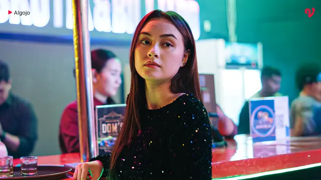 Caitlin Halderman sebagai Icha di series Algojo