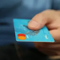 Simak caranya ganti Kartu ATM BCA Non-Chip ke Kartu ATM BCA Chip berikut ini. (pexels/pixabay).