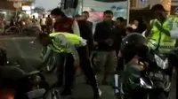 Minibus Rombongan Pengantin Tabrak Sepeda Motor, 1 Tewas