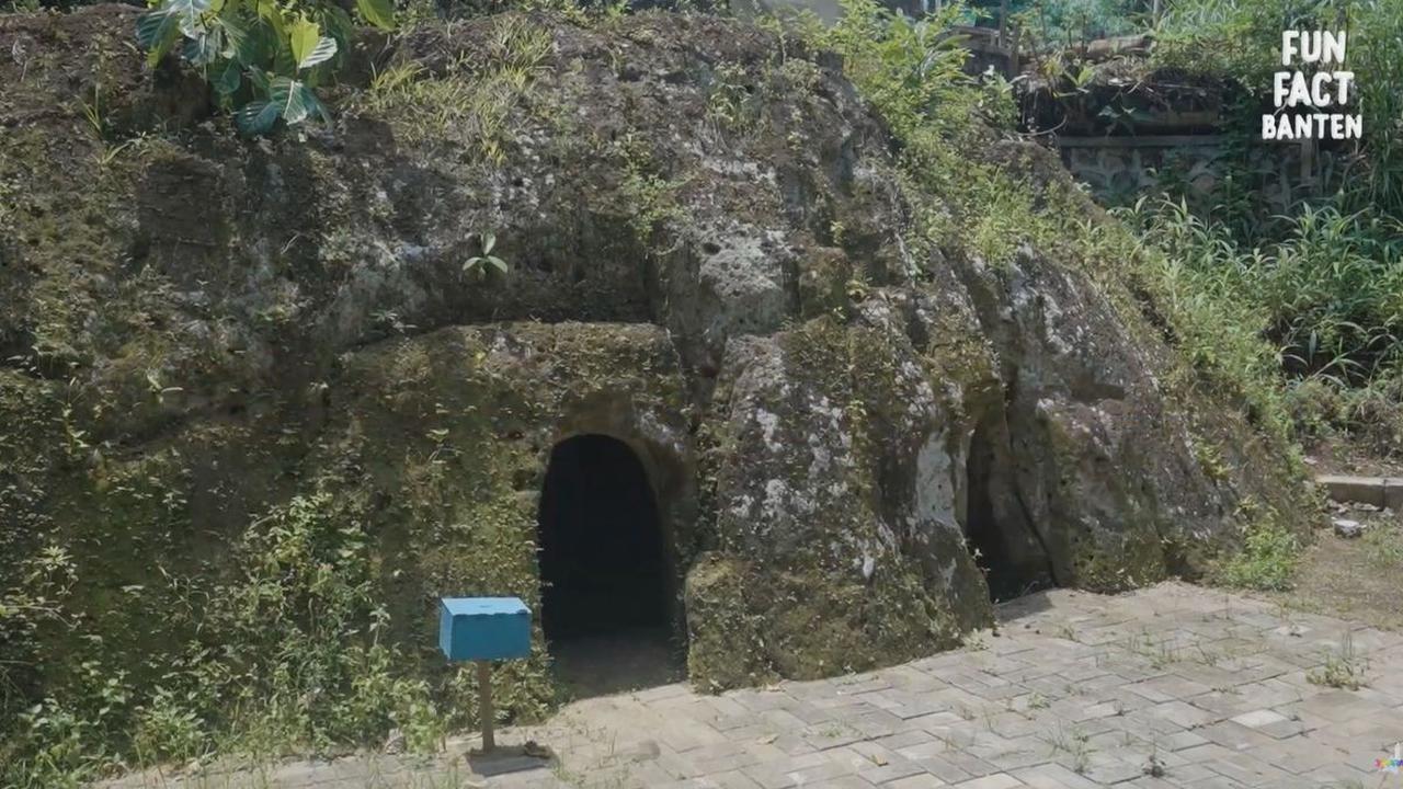 Kota Kuno Banten Girang