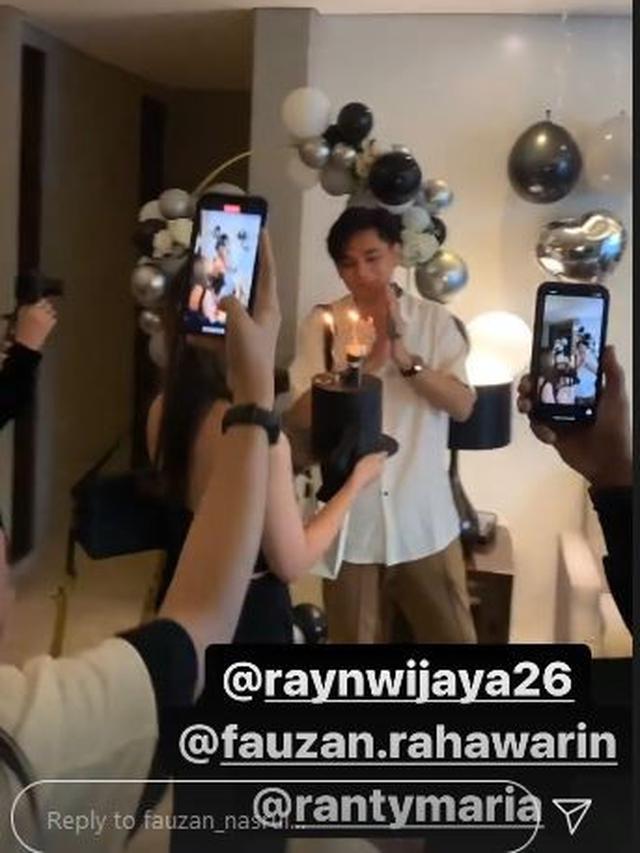 6 Momen Ulang Tahun Rayn Wijaya, Dapat Kejutan Manis dari Ranty Maria