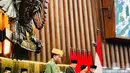 Presiden Joko Widodo atau Jokowi saat tiba di Ruang Rapat Paripurna, Gedung Nusantara MPR/DPR/DPD RI, Jakarta, Selasa (16/8/2022). Motif pakaian adat yang dipakai Presiden Jokowi melambangkan kerukunan, sementara warna hijau dipilih karena mengandung filosofi kesejukan, harapan, dan pertumbuhan. (Foto: Laily Rachev - Biro Pers Sekretariat Presiden)