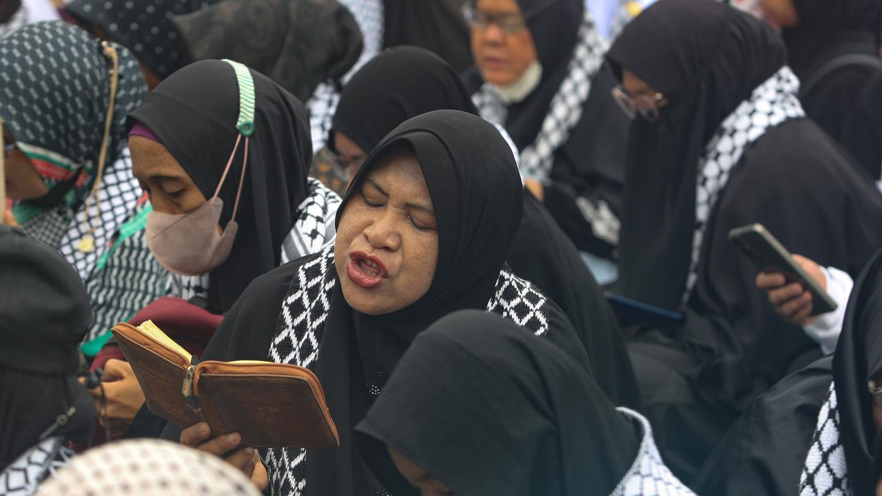 Massa bela Palestina gelar aksi di depan Kedubes Amerika Serikat