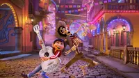Coco sendiri disutradarai oleh Lee Unkrich. Cerita ini didasarii oleh tradisi yang dilakukan oleh masyarakat Mexico. (Disney/Pixar)