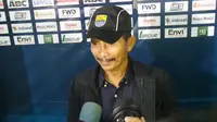 Djajang Nurdjaman komentari duel Persib vs Semen Padang (Okan Firdaus/Liputan6.com)