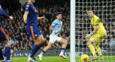 Kemenangan Manchester City atas Newcastle United dalam laga lanjutan Liga Inggris pada Sabtu (21/02/2026) tak lepas dari penampilan apik Nico O'Reilly. (AP Photo/Jon Super)