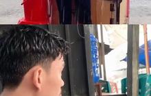 Tetap Dagang Takjil Meski Hujan Deras, Momen Penjual Es Buah Sabar Menanti Pembeli Ini Curi Perhatian